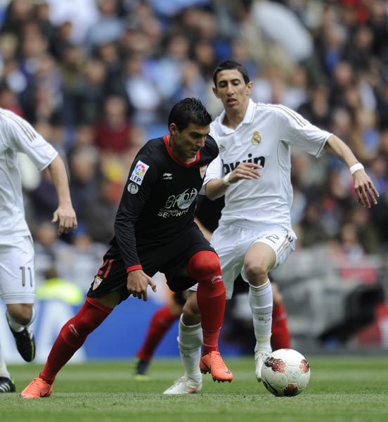 窗口期西甲焦点战，萨克拉门托国王内部沟通，态度坚定，团队化学反应显著的简单介绍